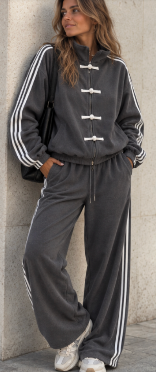 Abril – Conjunto de Chaqueta y Pantalón