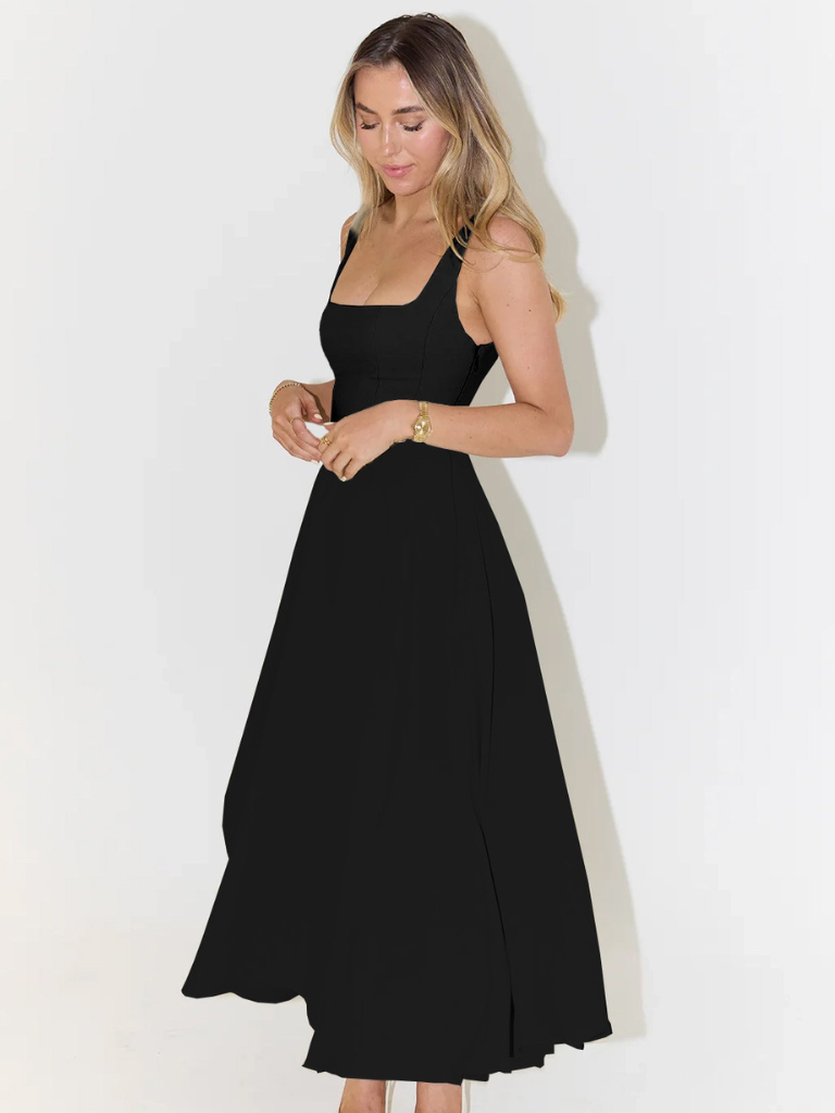 Vestido midi negro sin mangas, escote cuadrado y vuelo con abertura lateral