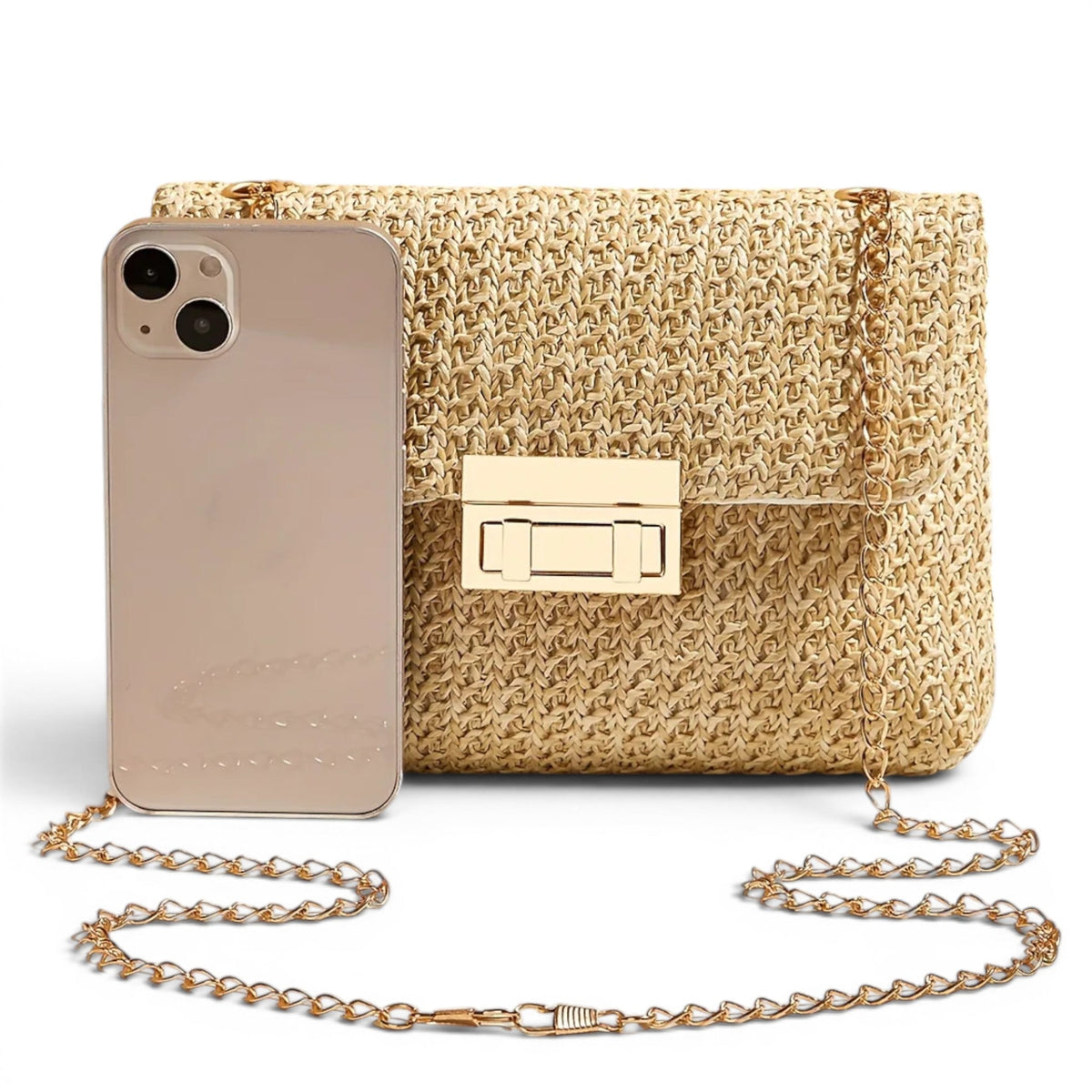 Bolso de mano de paja beige con solapa, cierre rectangular dorado y bandolera de cadena